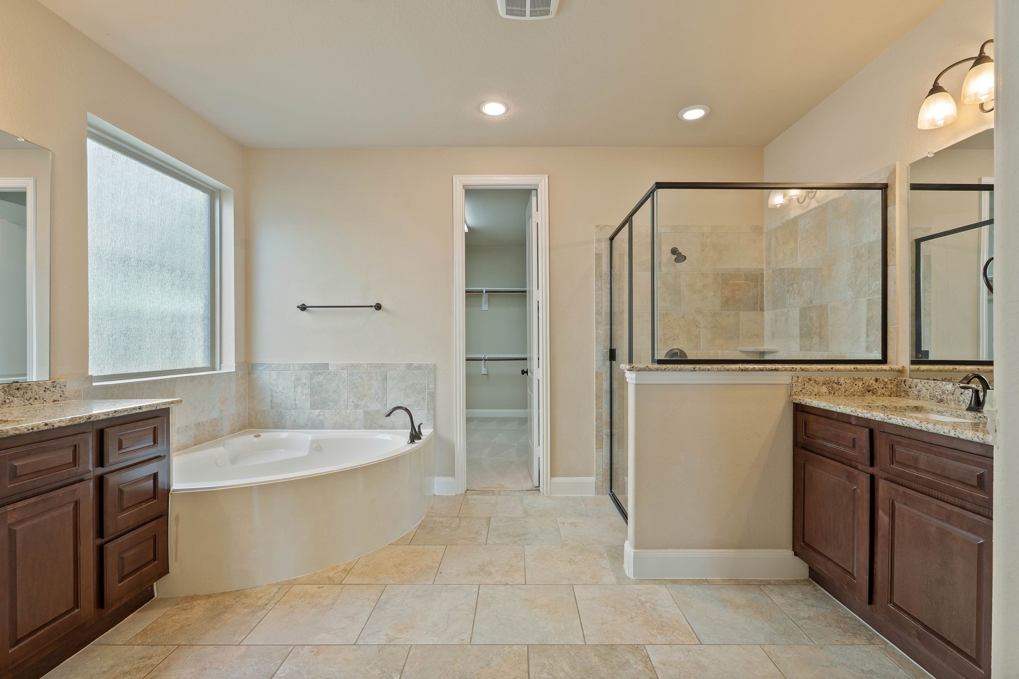 166 Lindenberry Circle Tomball, TX 77375 - Photo 18 of 43 Luxurious Primary Bathroom!