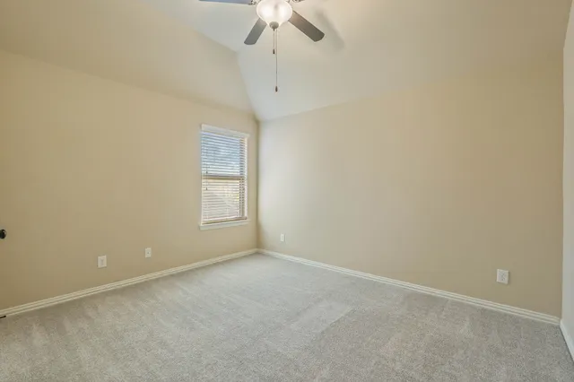 $3,950 | 166 Lindenberry Circle, Tomball, TX 77375