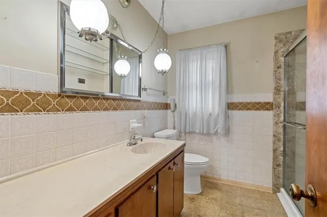 $190,000 | 1104 West 27th Street South, Independence, MO 64052