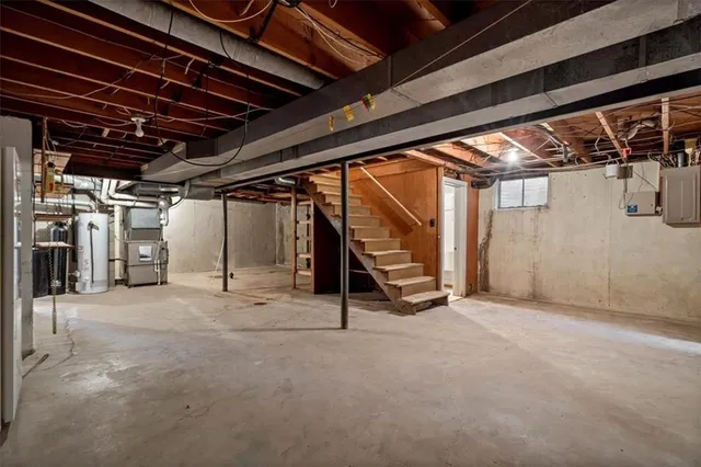 $190,000 | 1104 West 27th Street South, Independence, MO 64052