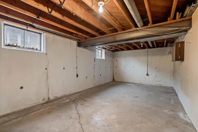 $190,000 | 1104 West 27th Street South, Independence, MO 64052