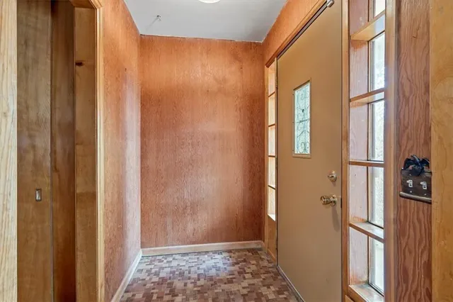 $190,000 | 1104 West 27th Street South, Independence, MO 64052