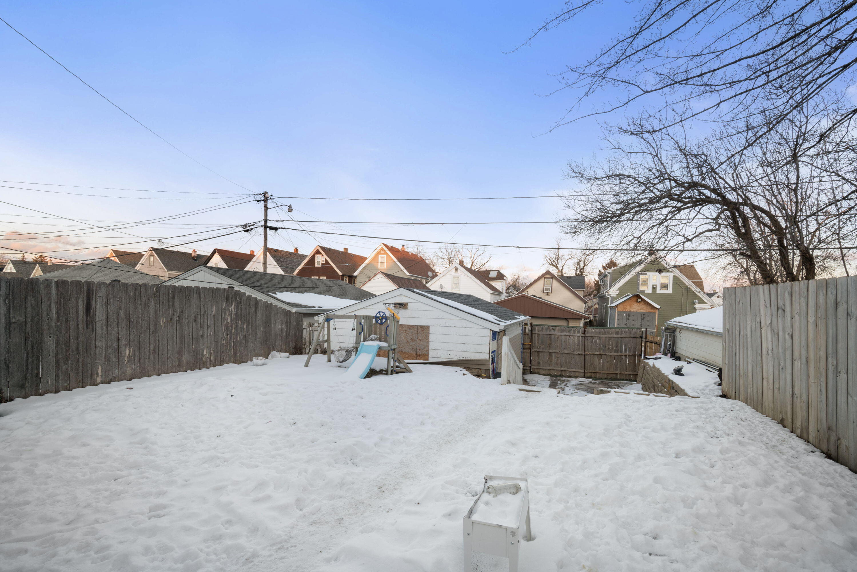 2960 South 15th Place Milwaukee, WI 53215 - Photo 14 of 15 15_imgDSC06030