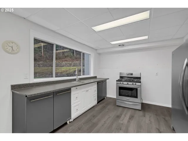 $799,900 | 9315 Southeast Kingswood Way, Damascus, OR 97089