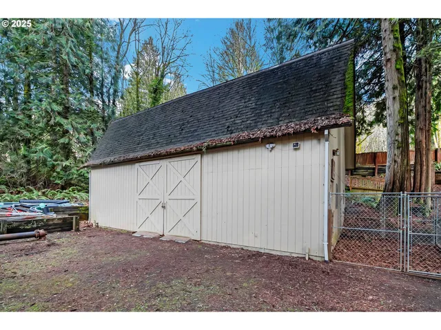 $799,900 | 9315 Southeast Kingswood Way, Damascus, OR 97089