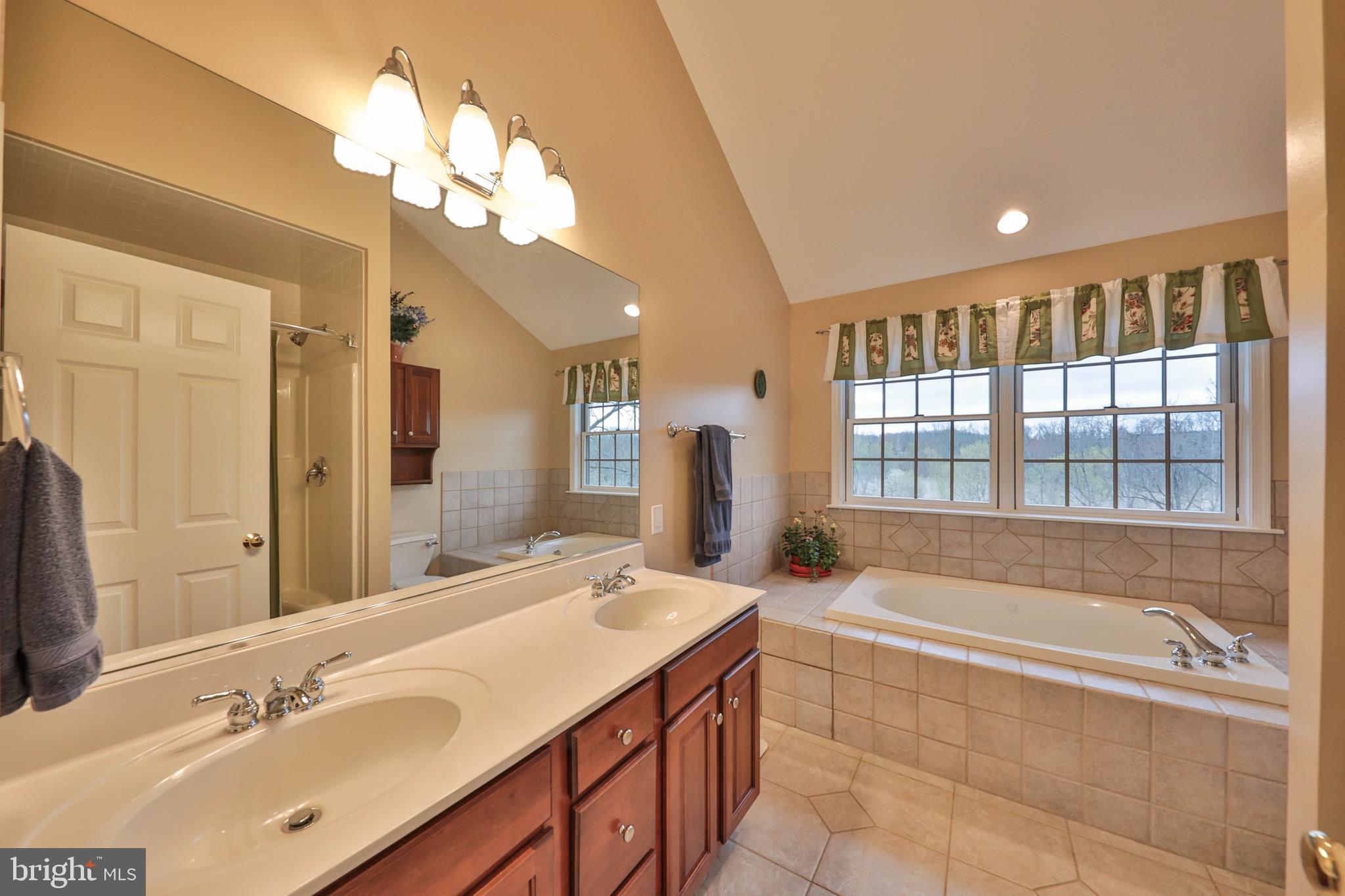 3121 Muirfield Road Center Valley, PA 18034 - Photo 22 of 42 Gallery Image 22