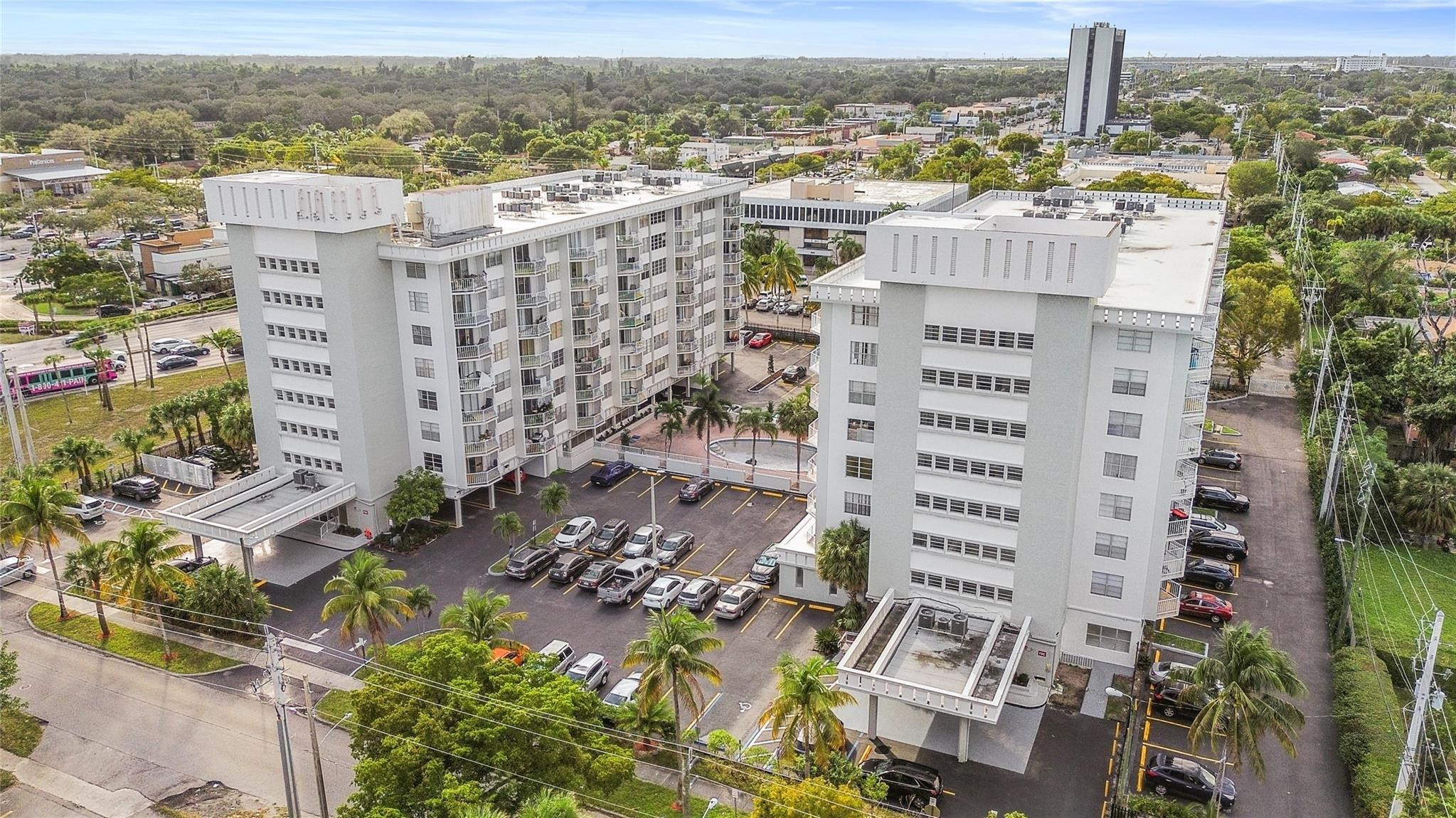 16740 Northeast 9th Avenue, Unit 508 Miami, FL 33162 - Photo 1 of 13 Photo 1