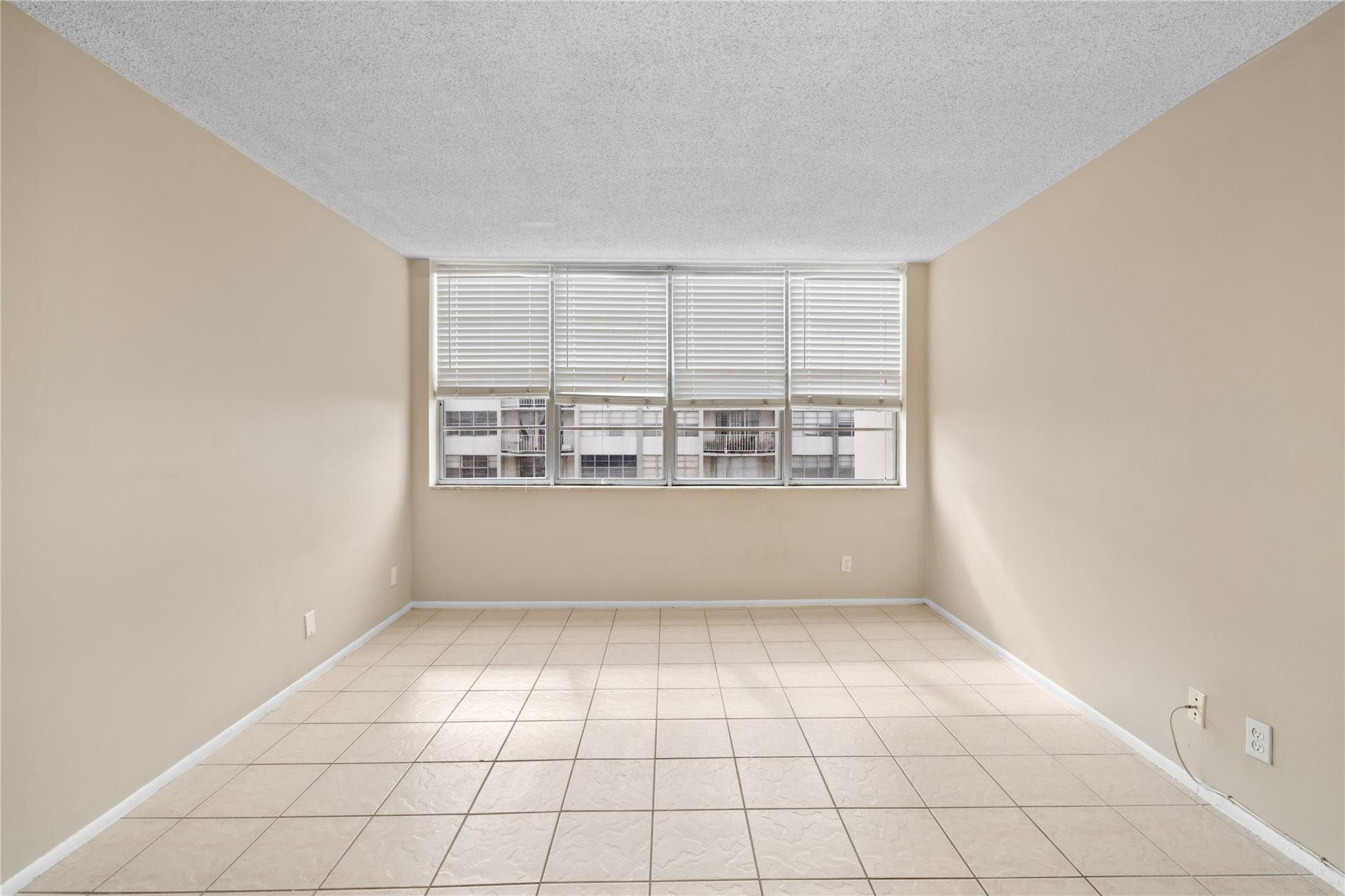 16740 Northeast 9th Avenue, Unit 508 Miami, FL 33162 - Photo 7 of 13 Photo 7