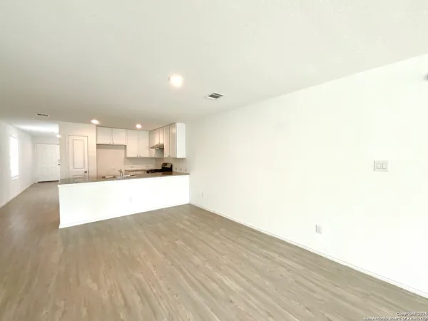 $1,475 | 6410 Kemper Place, San Antonio, TX 78220