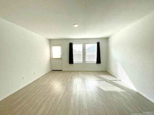 $1,475 | 6410 Kemper Place, San Antonio, TX 78220