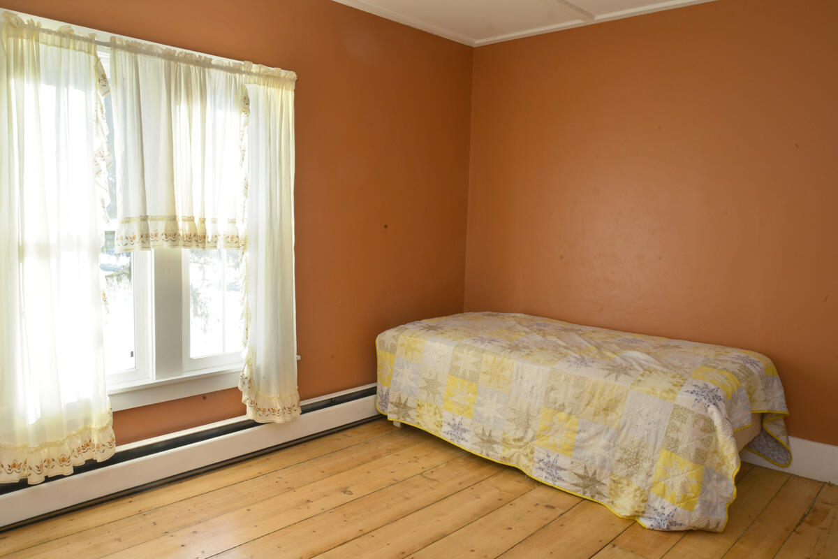 987 Pequawket Trail Baldwin, ME 04091 - Photo 22 of 31 Bed 2