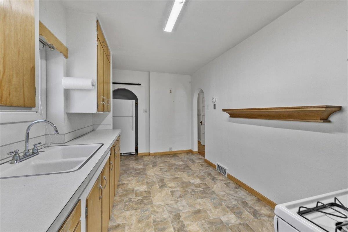 102 West G Street Casper, WY 82601 - Photo 13 of 41