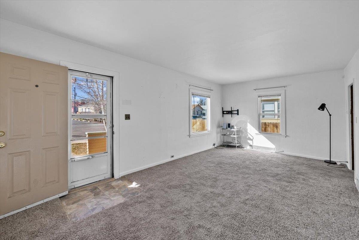 102 West G Street Casper, WY 82601 - Photo 4 of 41