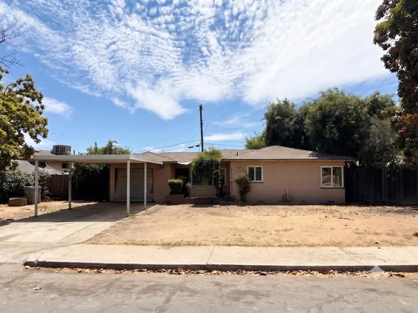 $199,200 | 3974 Maywood Drive North, Fresno, CA 93703