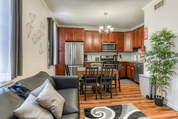 $3,100 | 34 Gray Street, Unit 2, Jersey City, NJ 07302