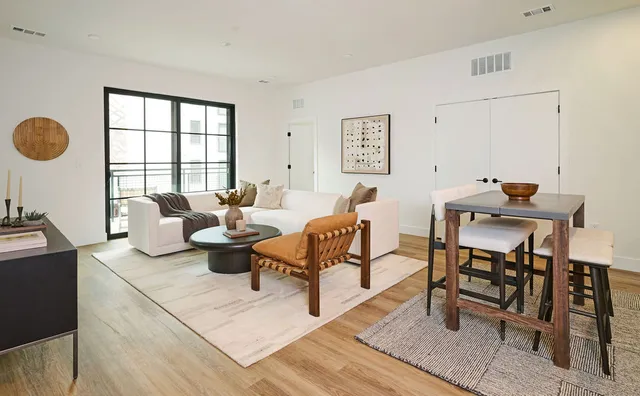 $425,000 | 4315 South Congress Avenue, Unit 219, Austin, TX 78745