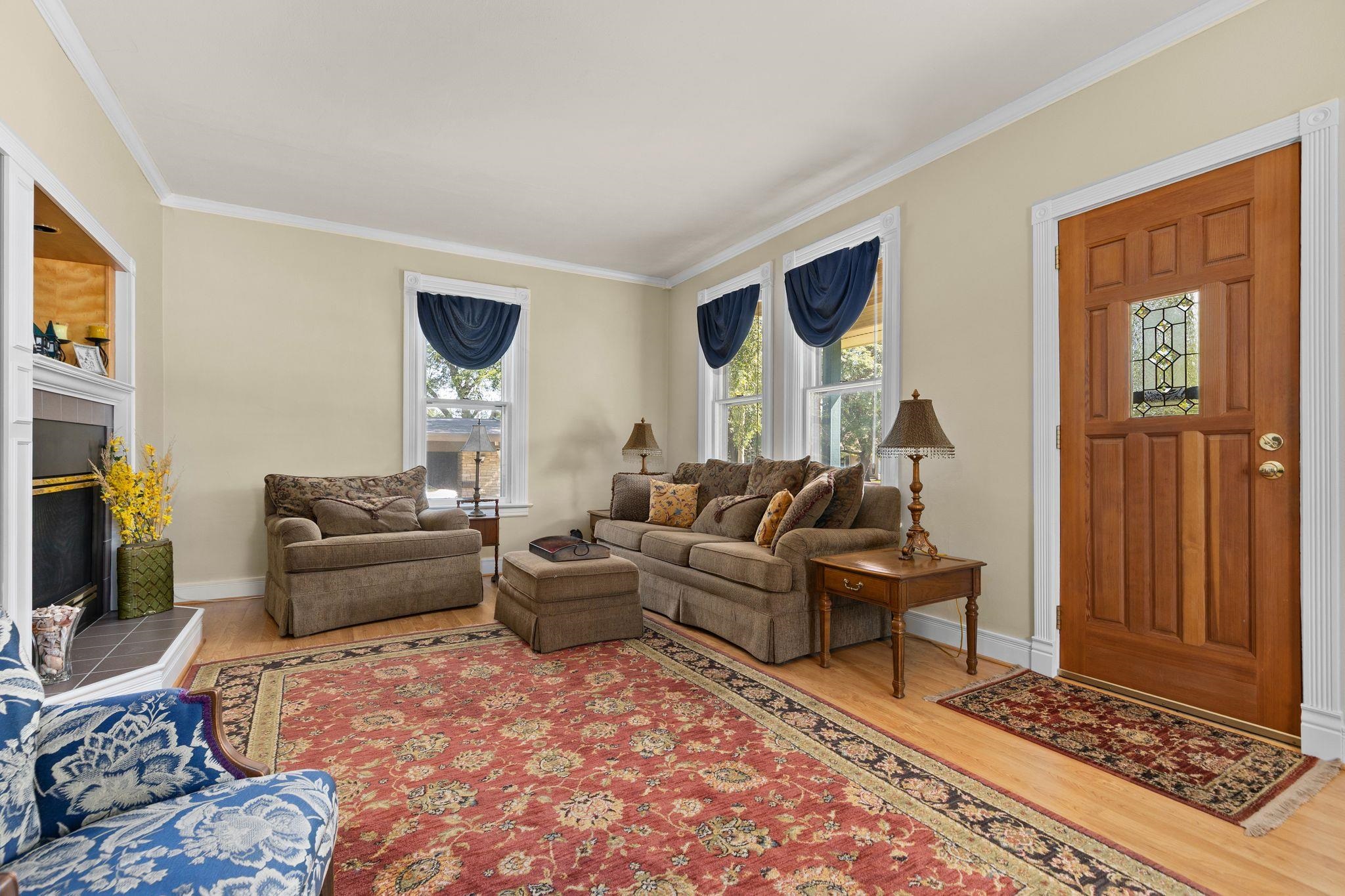2309 North Oneida Street Appleton, WI 54911 - Photo 9 of 71