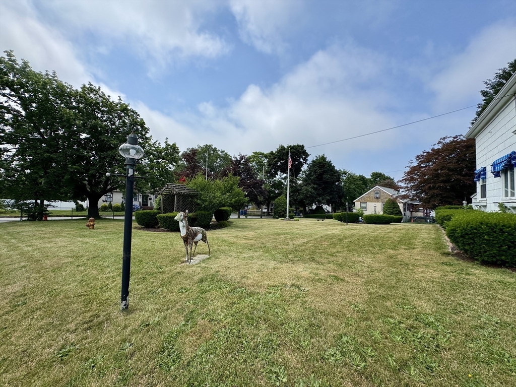 318 Alden Road Fairhaven, MA 02719 - Photo 11 of 17