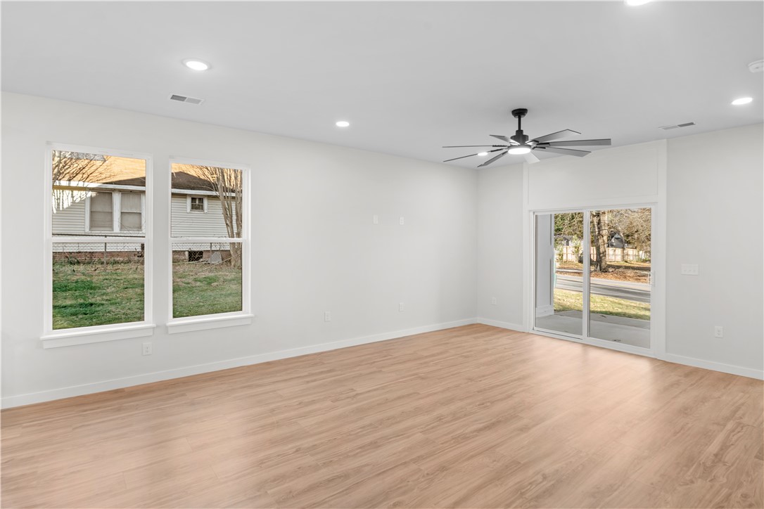 301 Front Street Easley, SC 29640 - Photo 16 of 46