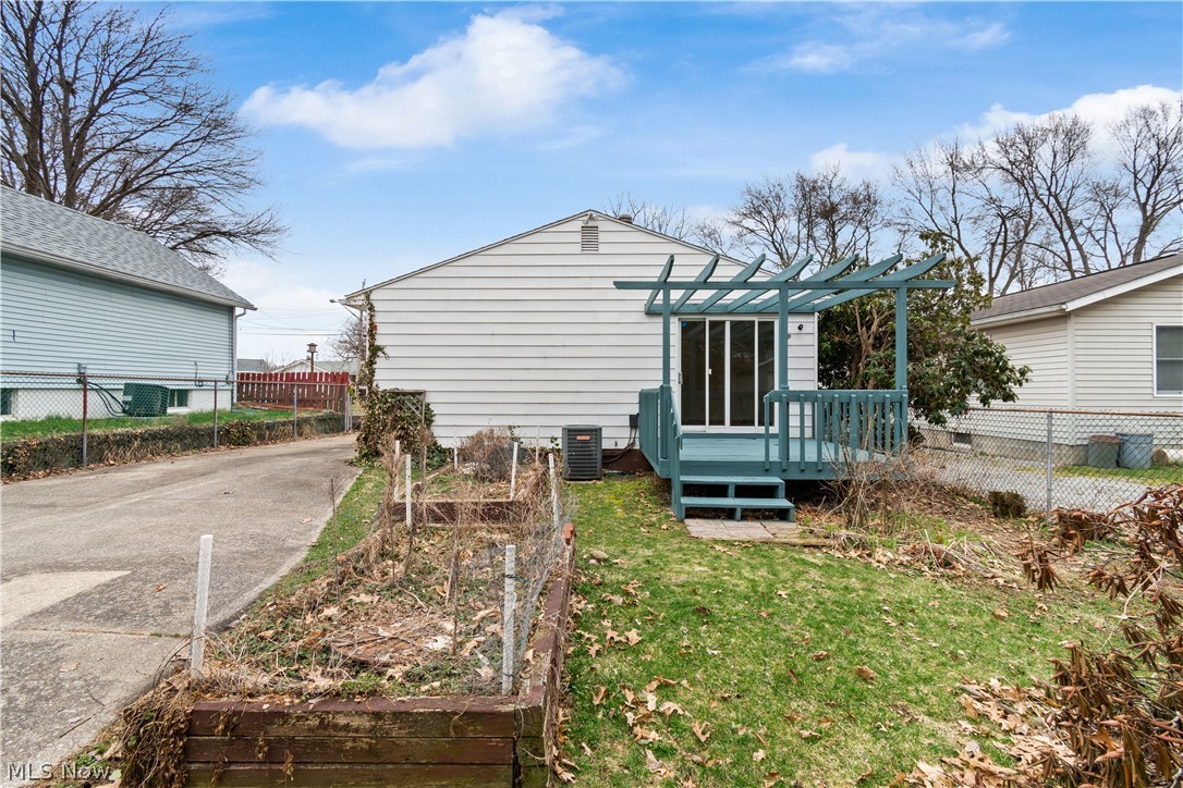 626 Plainfield Road Akron, OH 44312 - Photo 25 of 27 Back Yard View