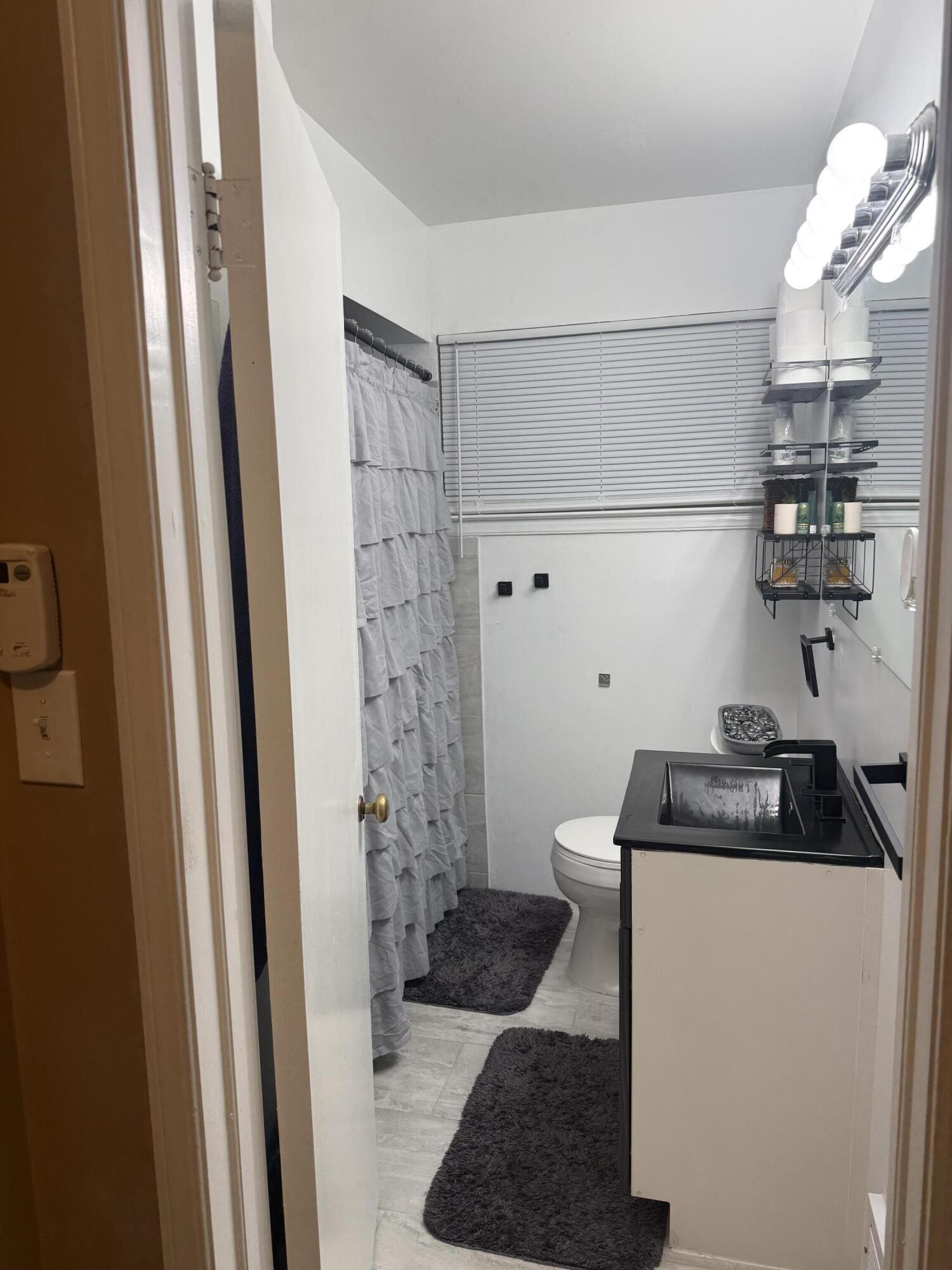 20240 Patton Street Detroit, MI 48219 - Photo 15 of 24 IMG_5203