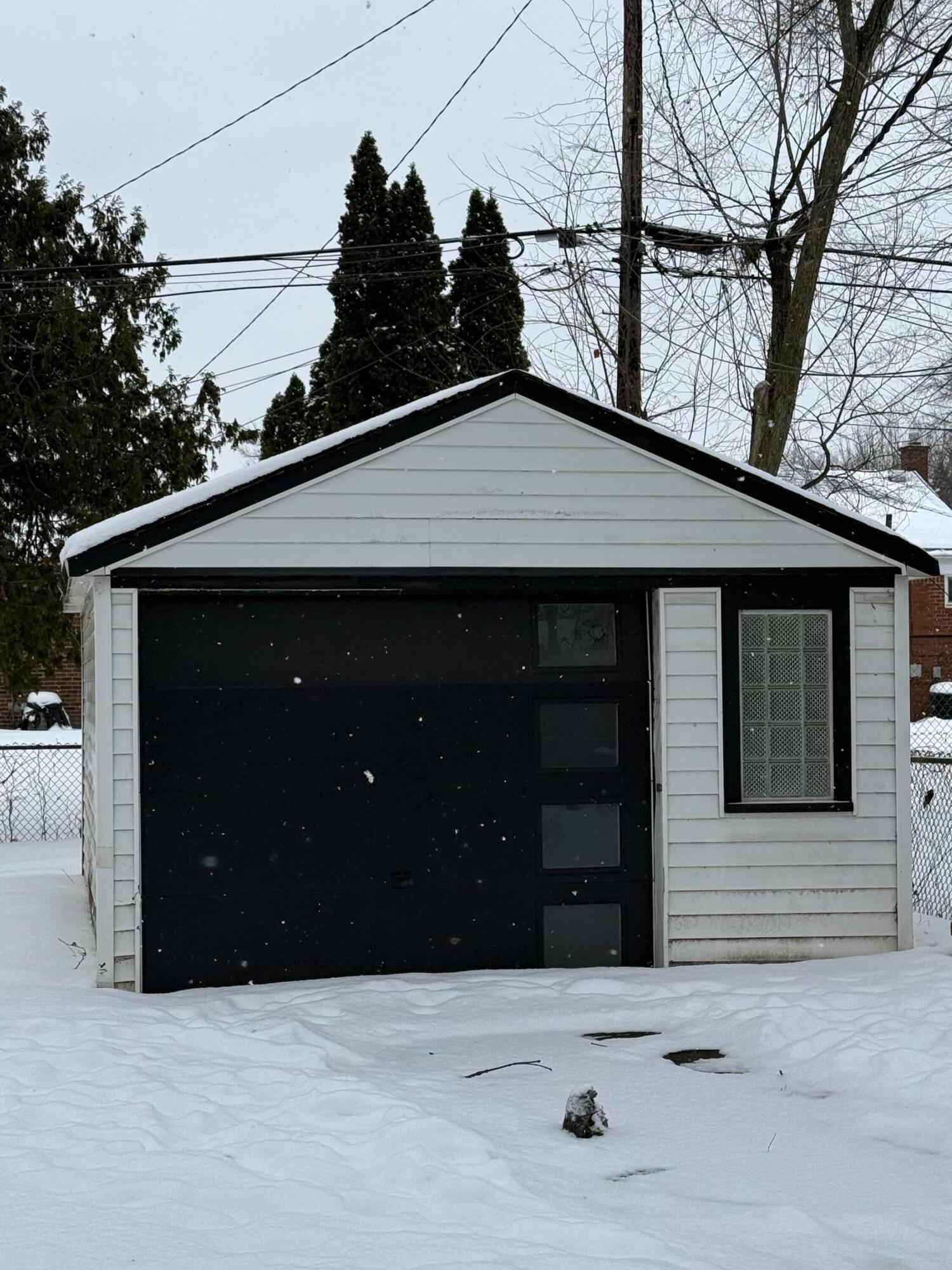 20240 Patton Street Detroit, MI 48219 - Photo 24 of 24 IMG_5239