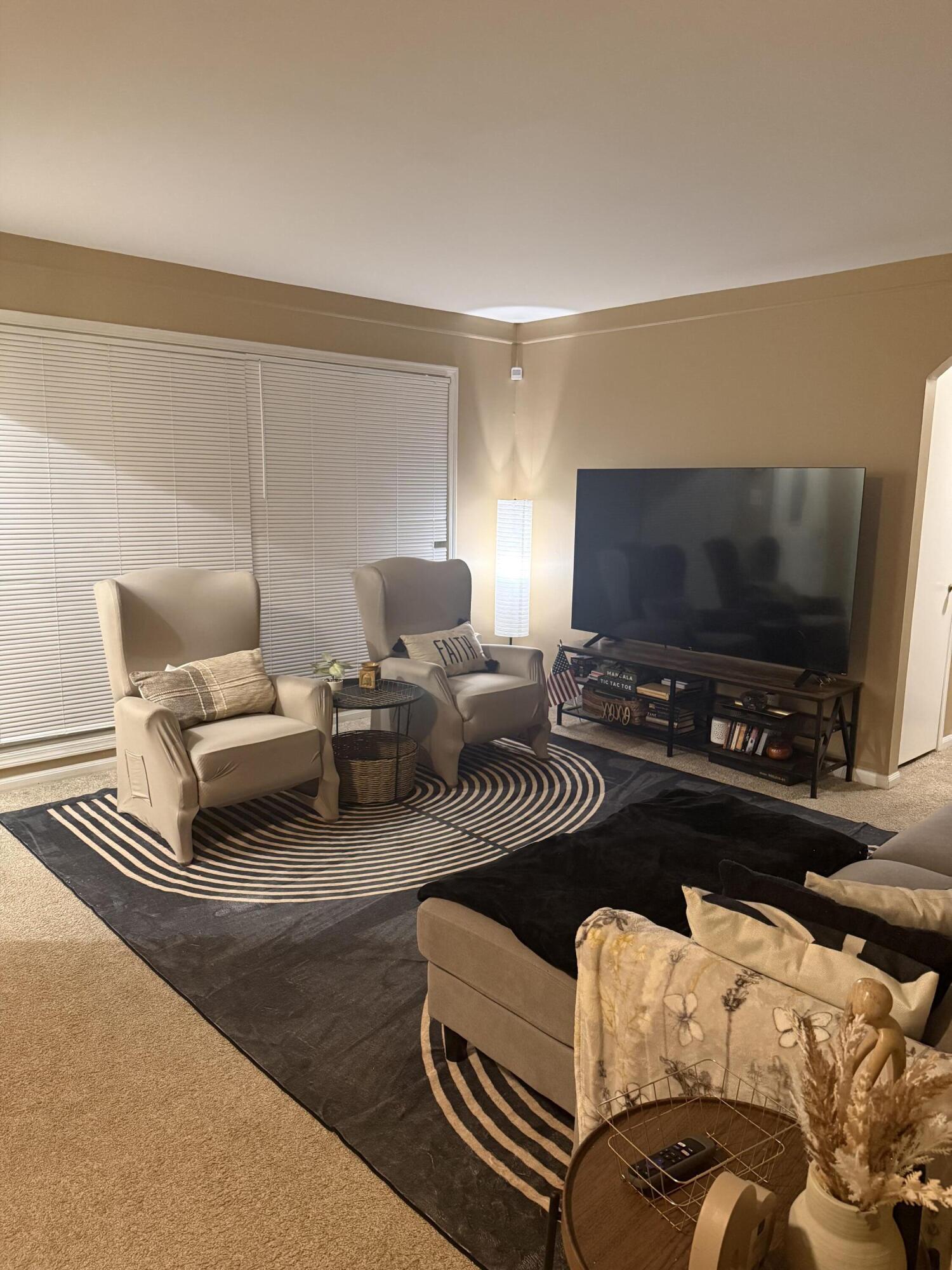 20240 Patton Street Detroit, MI 48219 - Photo 4 of 24 IMG_5190