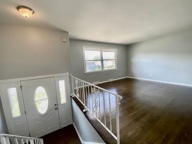 $204,000 | 3324 Laurel Lane, Hazel Crest, IL 60429