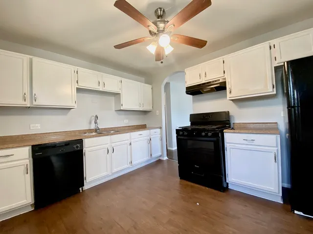 $204,000 | 3324 Laurel Lane, Hazel Crest, IL 60429