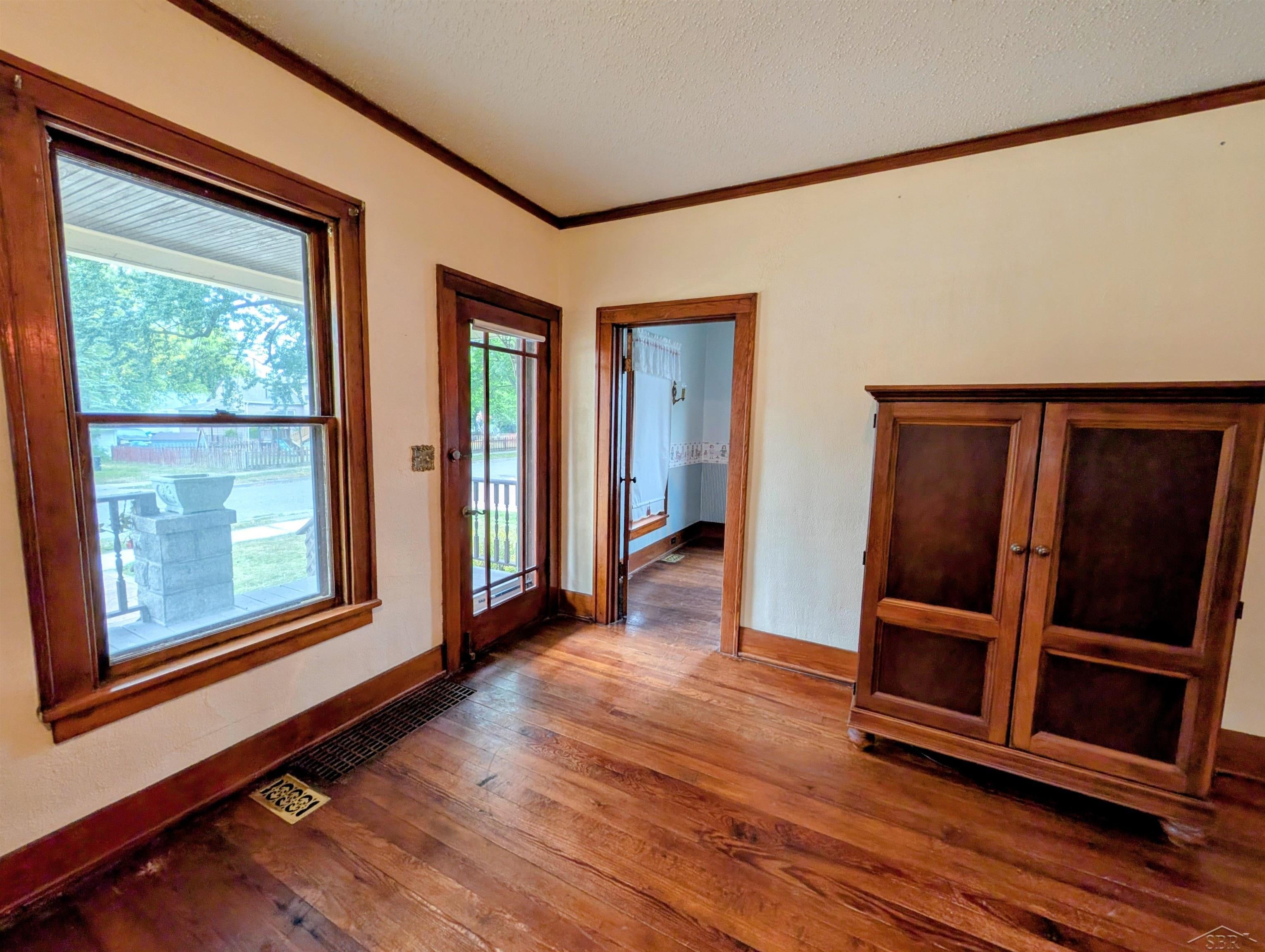 1205 Wilson Street Bay City, MI 48708 - Photo 6 of 22 Gallery Image 6