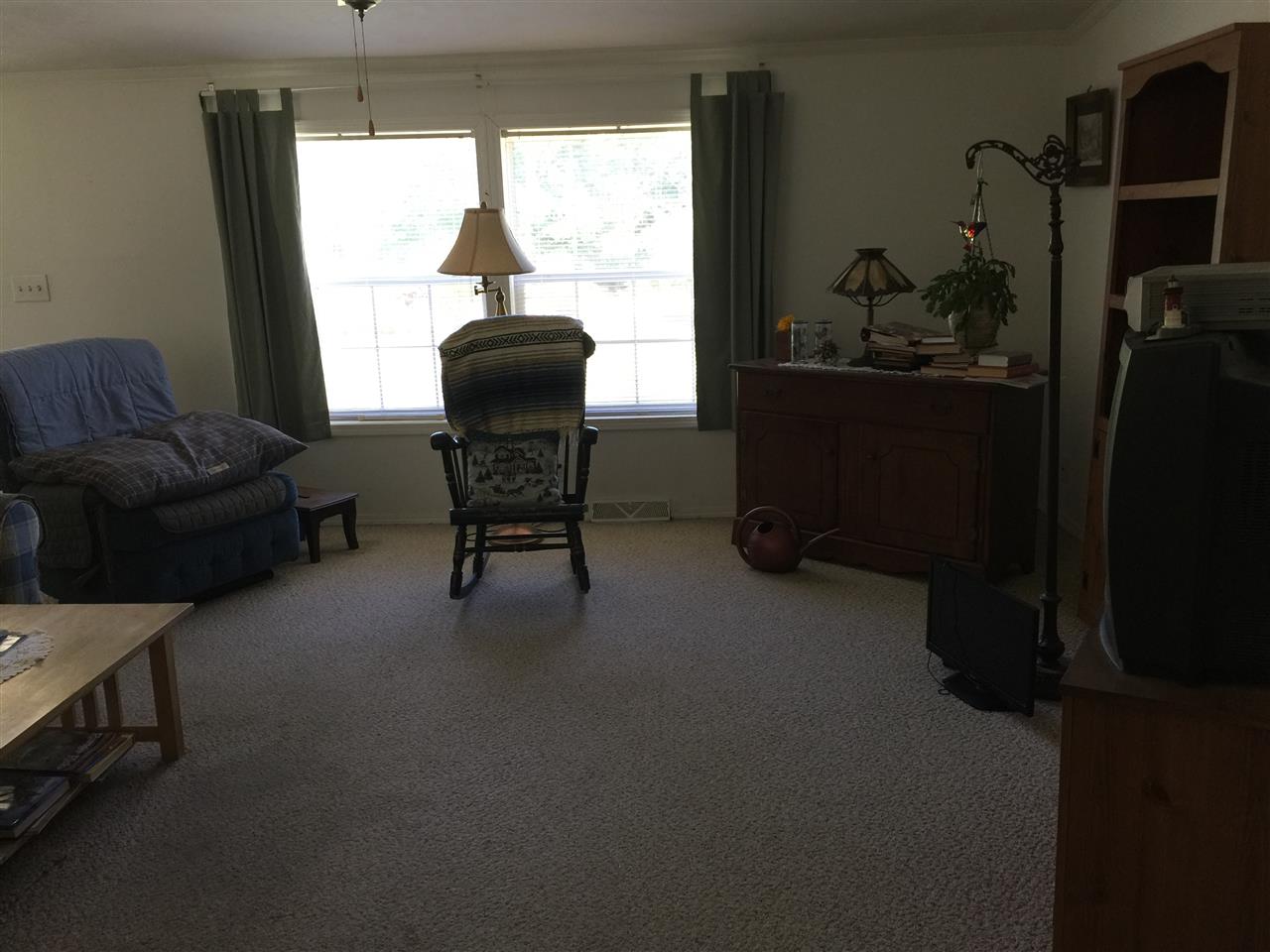 386 S Road Brentwood, NH 03833 - Photo 6 of 17 Gallery Image 6