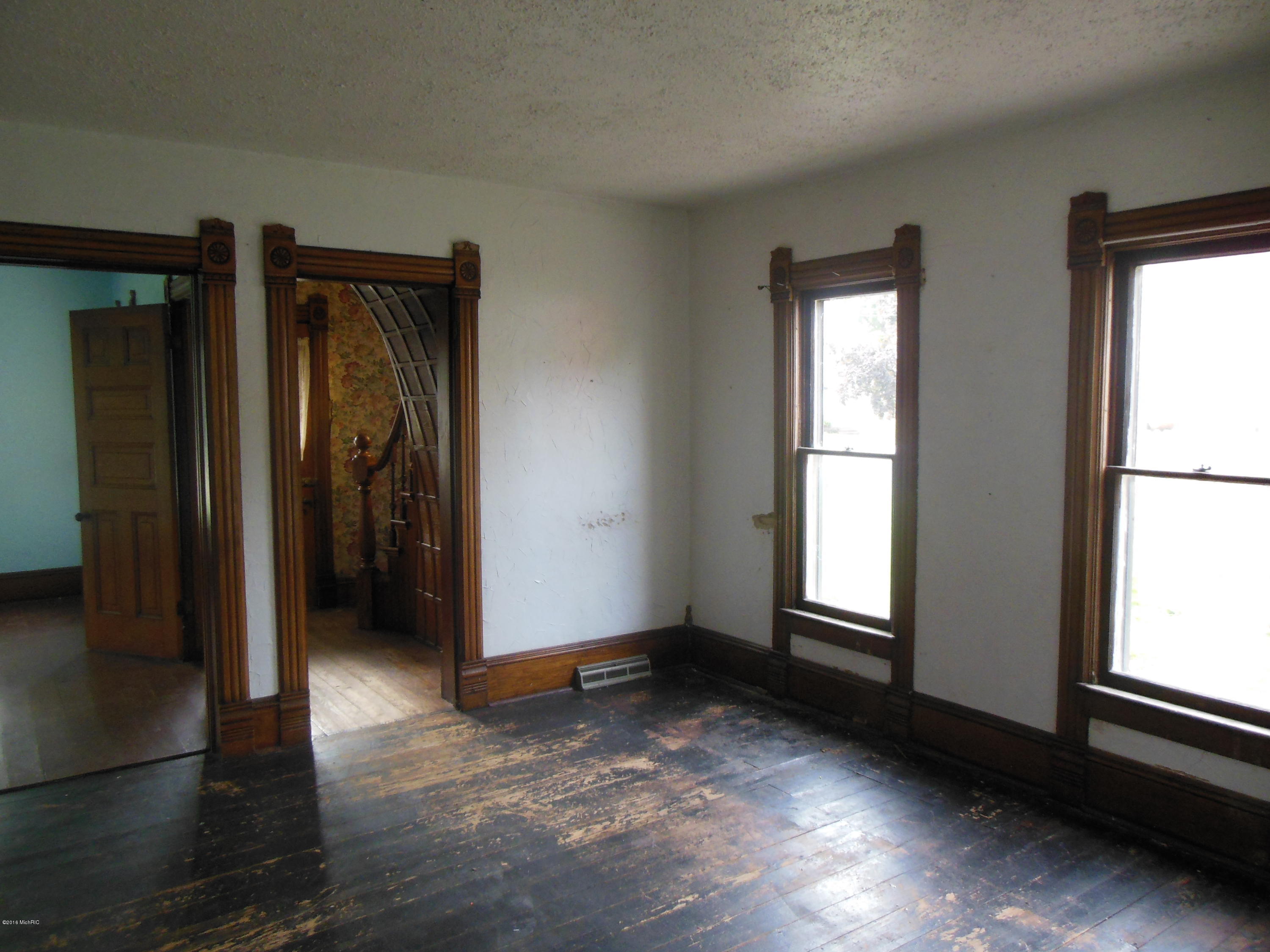 211 East Delaware Street Decatur, MI 49045 - Photo 9 of 18 DSCN0246