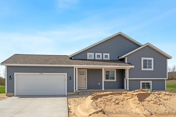 $349,900 | 5229 Lilac Lane, Fremont, MI 49412