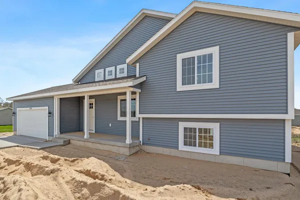 $349,900 | 5229 Lilac Lane, Fremont, MI 49412