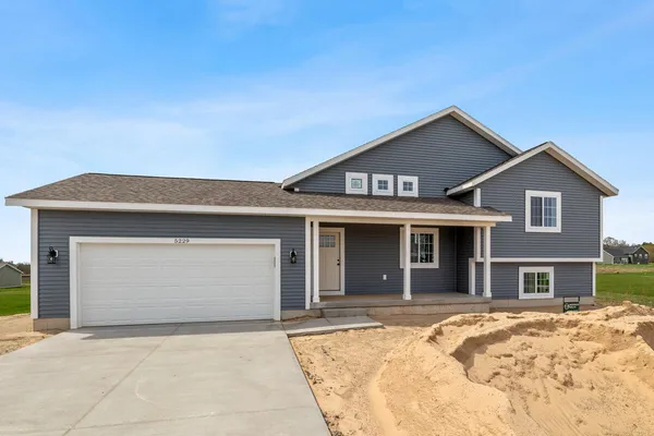 $349,900 | 5229 Lilac Lane, Fremont, MI 49412