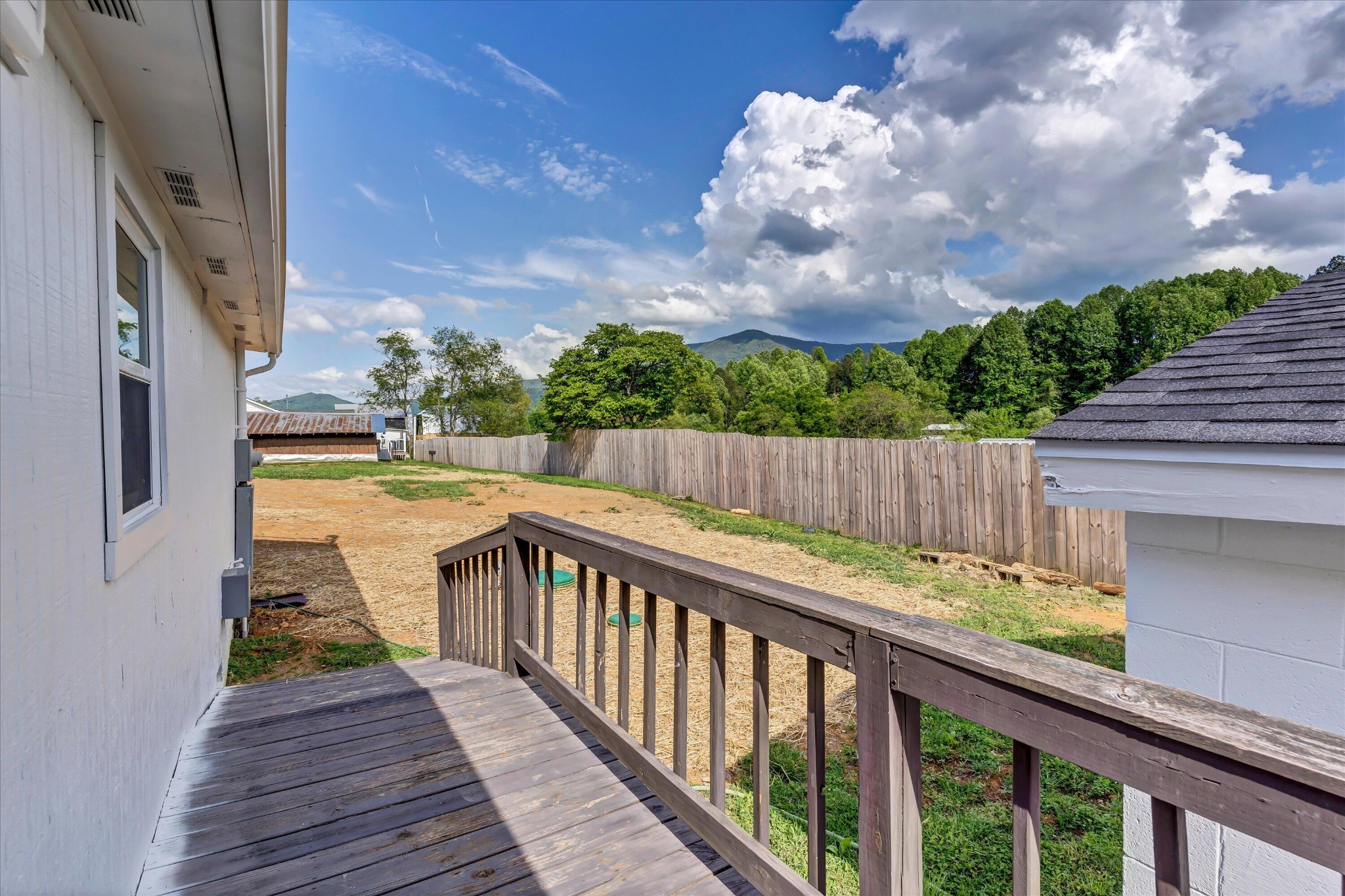 3989 Wears Valley Road Sevierville, TN 37862 - Photo 3 of 29 Gallery Image 3