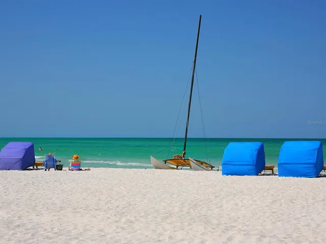 $4,500,000 | 540 North Tamiami Trail, Unit 1201, Sarasota, FL 34236