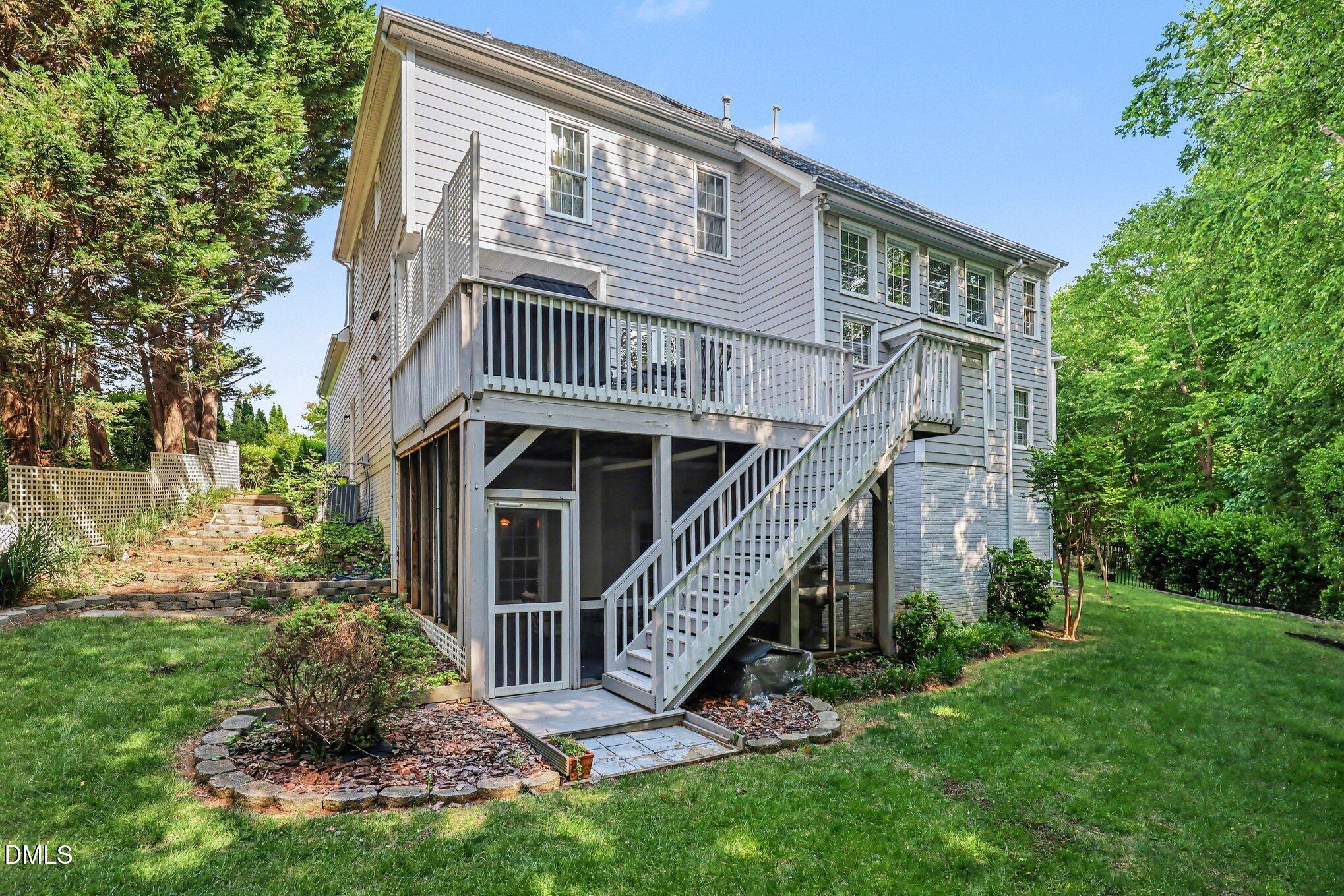 8101 Standing Stone Court Raleigh, NC 27613 - Photo 34 of 39 030_file_7967