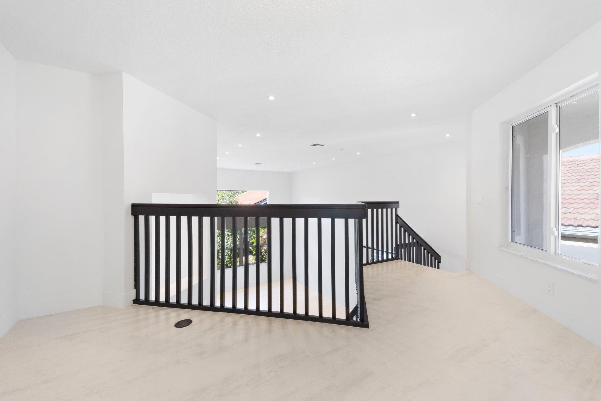 6438 Brava Way Boca Raton, FL 33433 - Photo 29 of 51 Loft