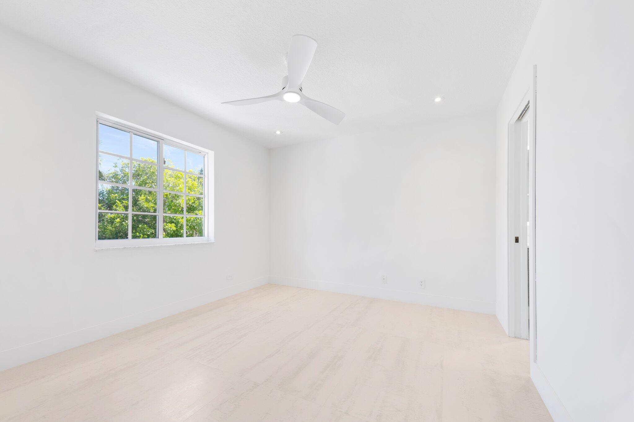 6438 Brava Way Boca Raton, FL 33433 - Photo 37 of 51 Third Bedroom