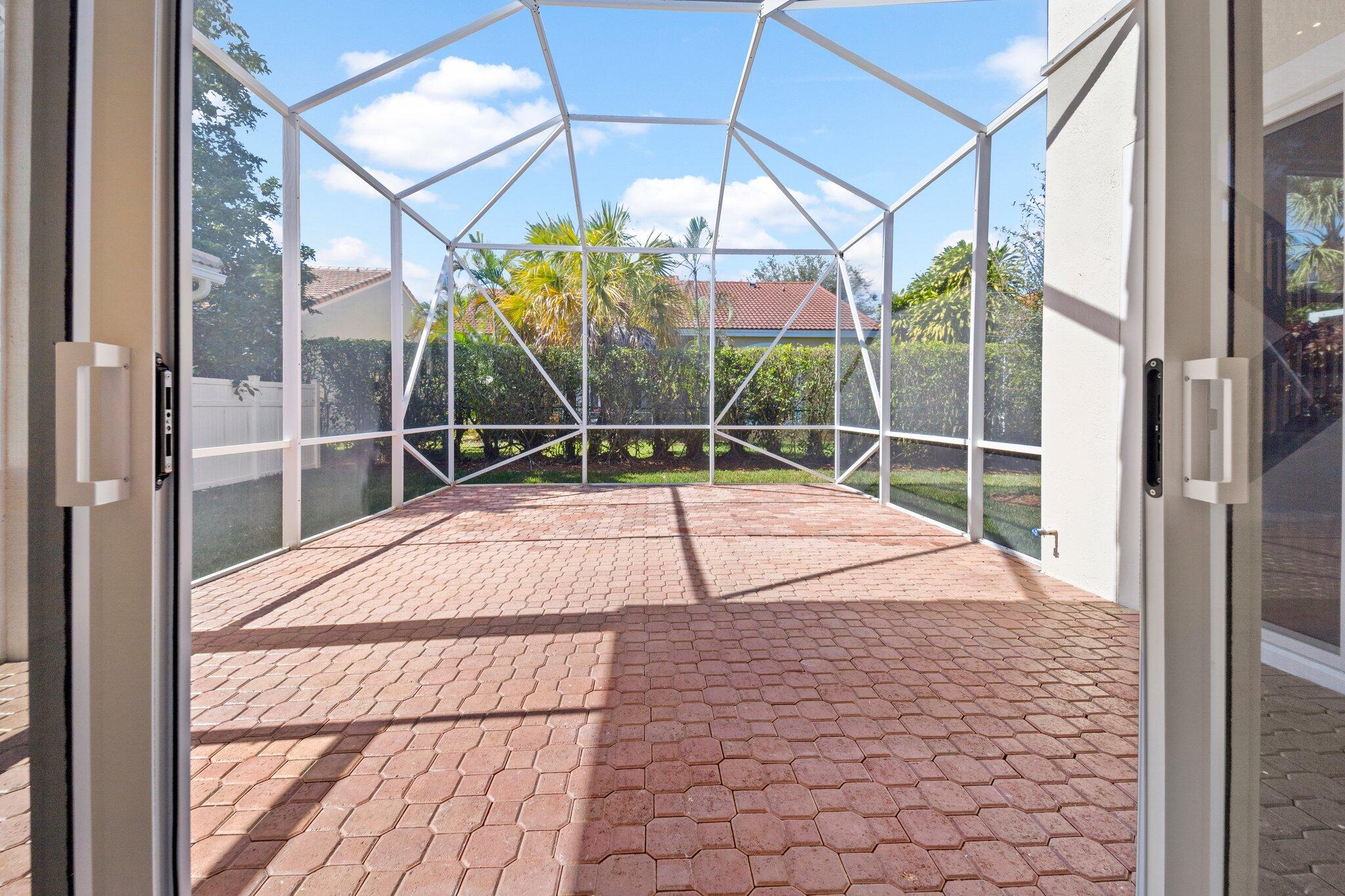 6438 Brava Way Boca Raton, FL 33433 - Photo 40 of 51 Patio