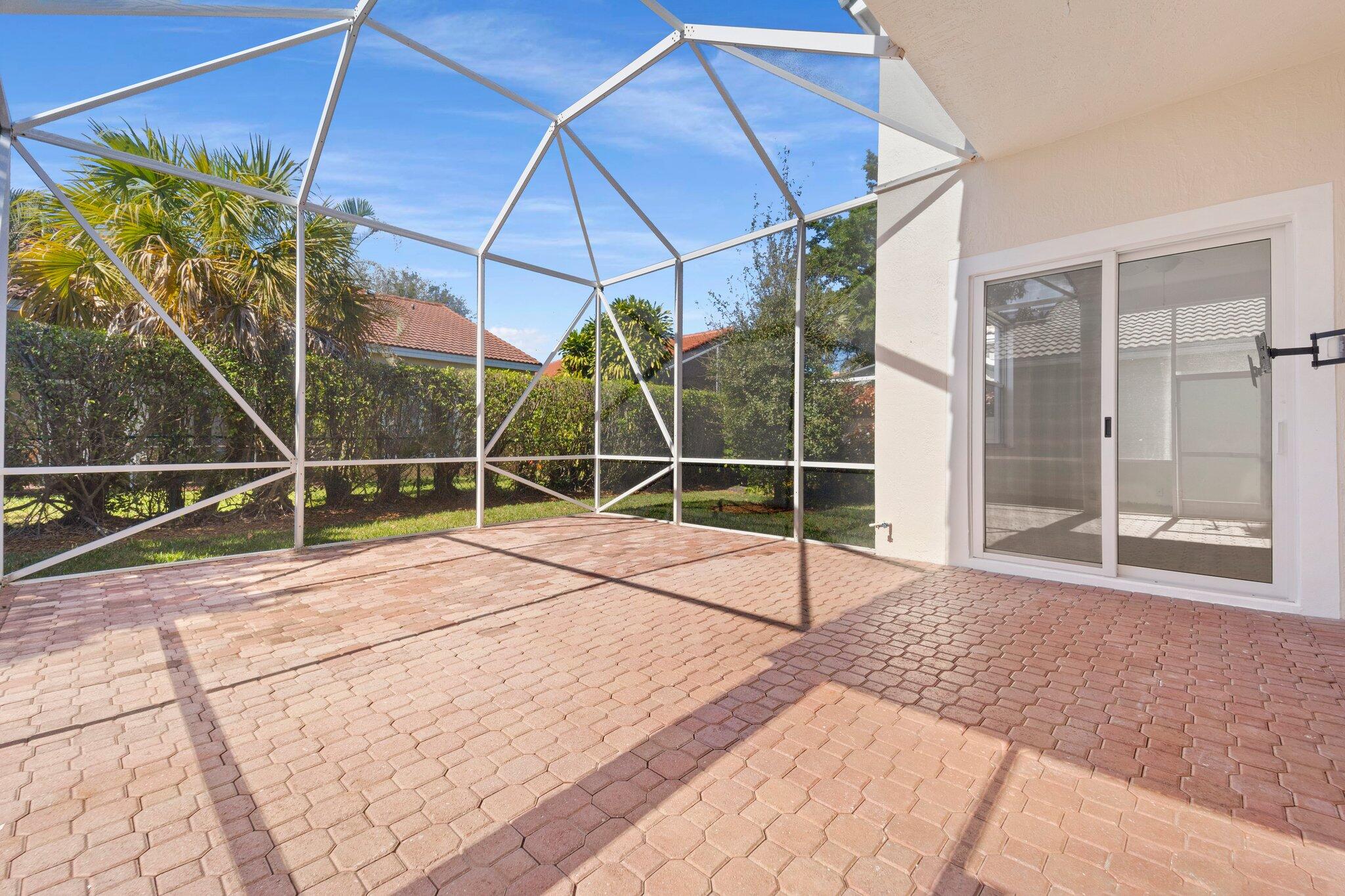 6438 Brava Way Boca Raton, FL 33433 - Photo 42 of 51 Patio