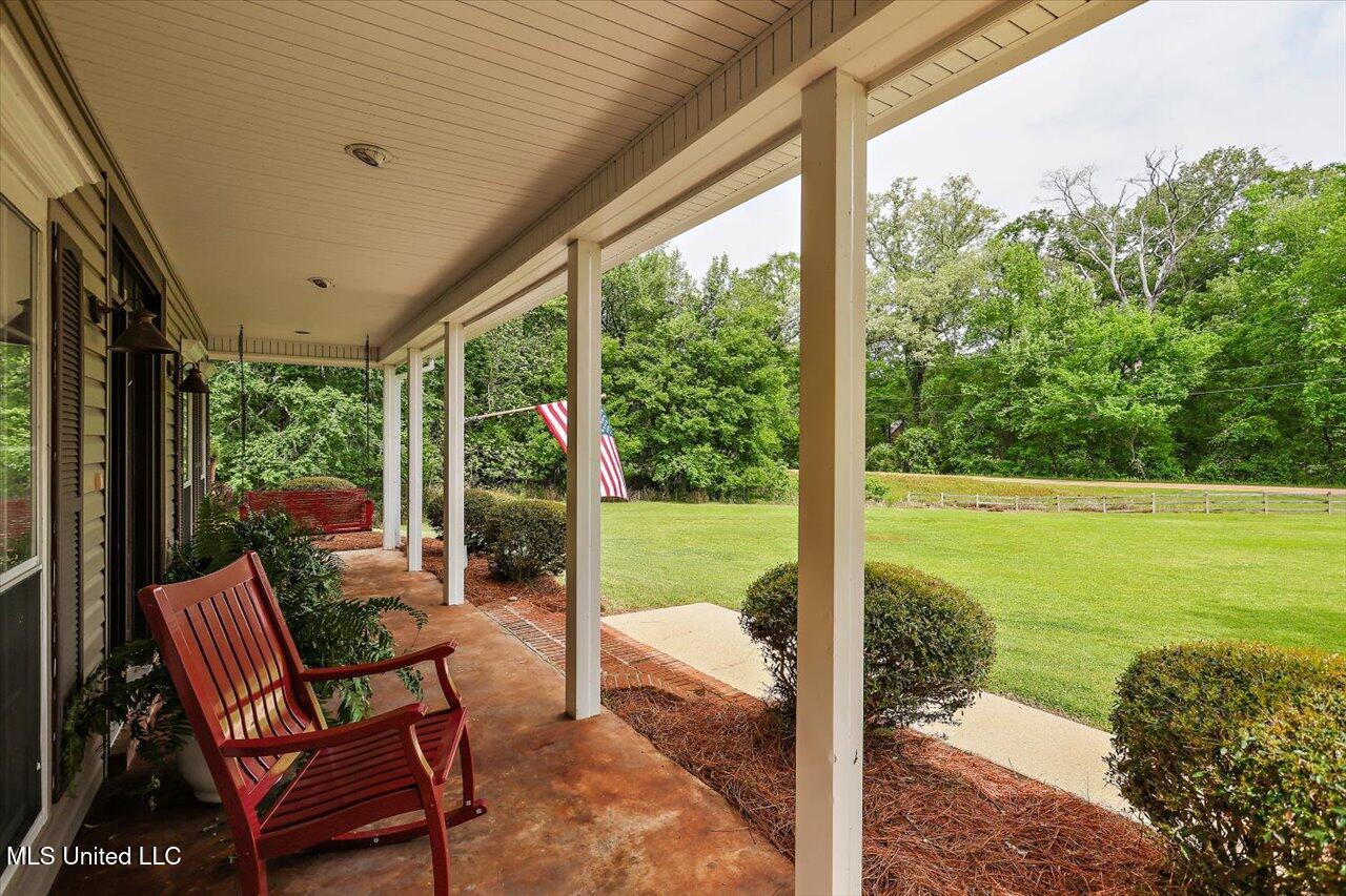 1545 Kickapoo Road Clinton, MS 39056 - Photo 4 of 59 05-1545 Kickapoo Rd