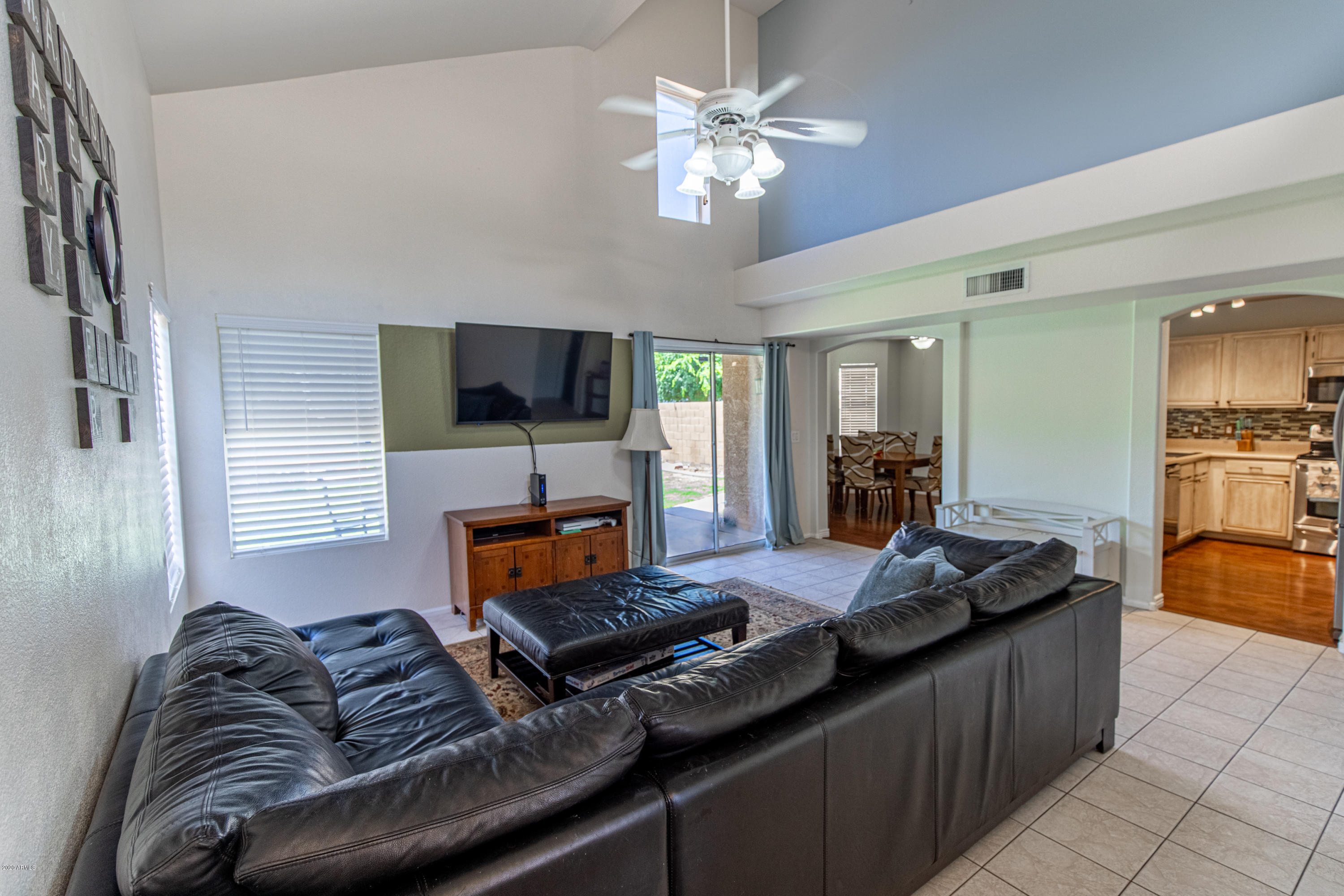15828 North 33rd Place Phoenix, AZ 85032 - Photo 4 of 30 Family Room