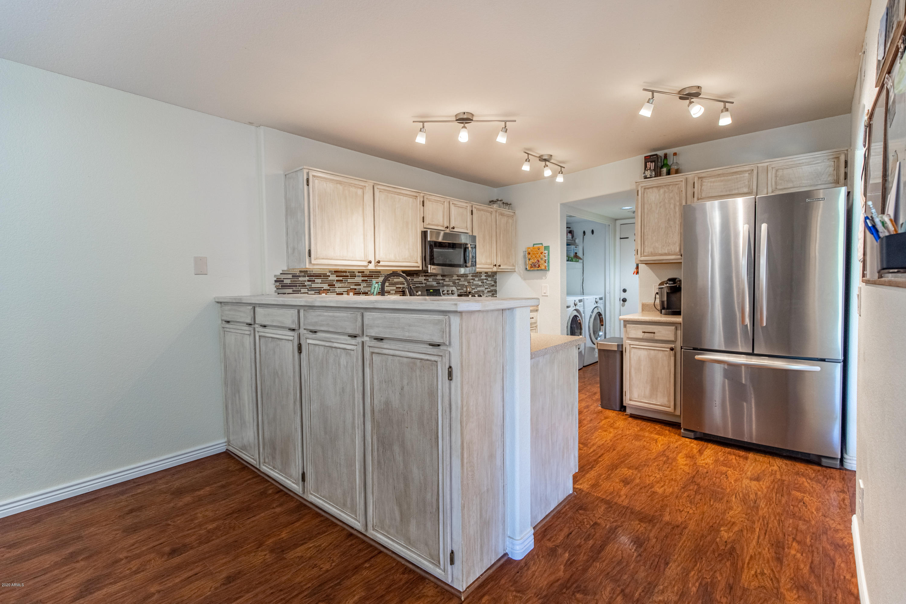 15828 North 33rd Place Phoenix, AZ 85032 - Photo 8 of 30 Kitchen