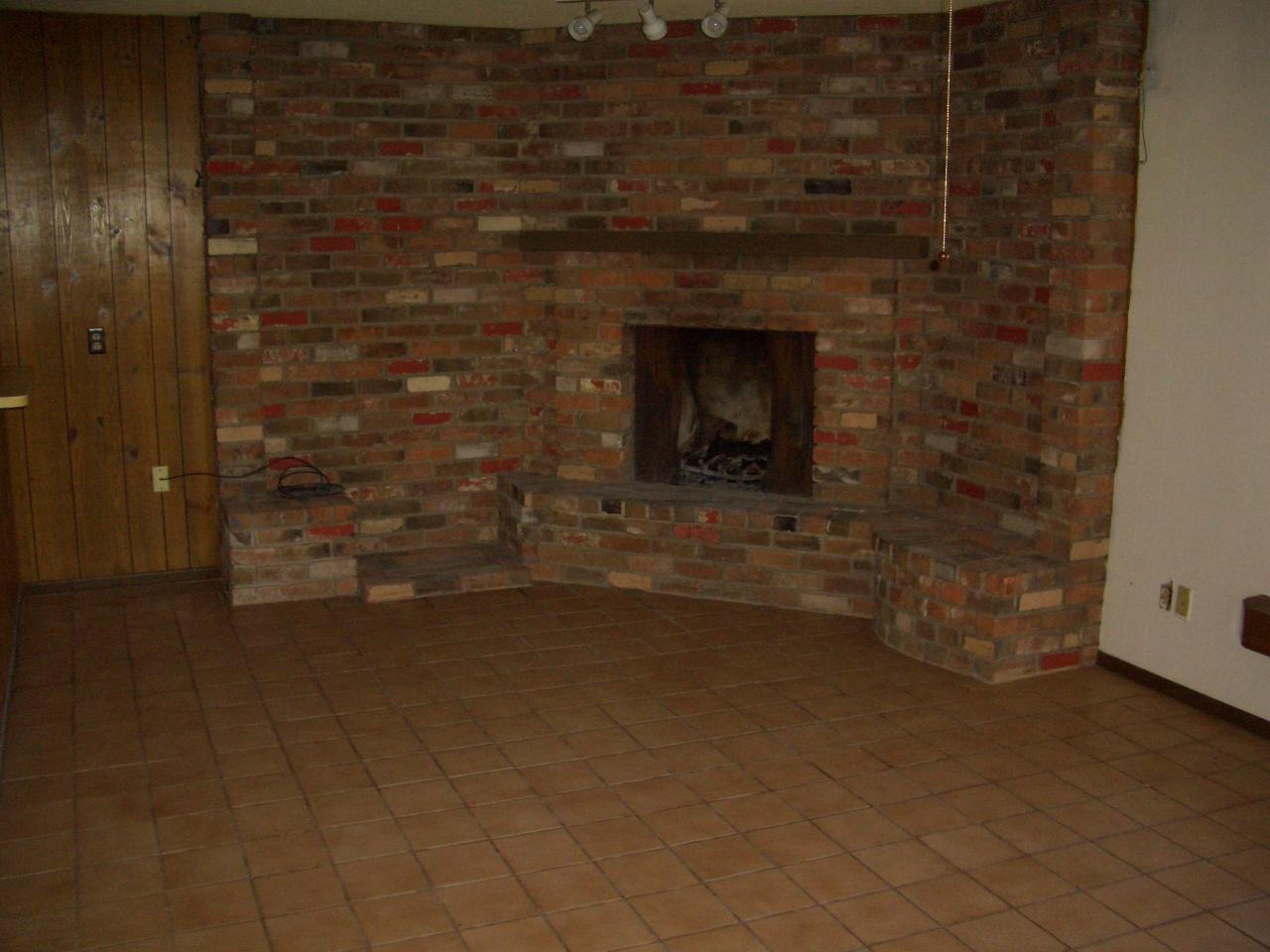 3152 West Redfield Road Phoenix, AZ 85053 - Photo 3 of 3 Family Room