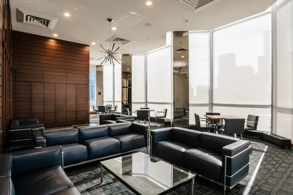 $1,900 | 535 North Michigan Avenue, Unit 407, Chicago, IL 60611