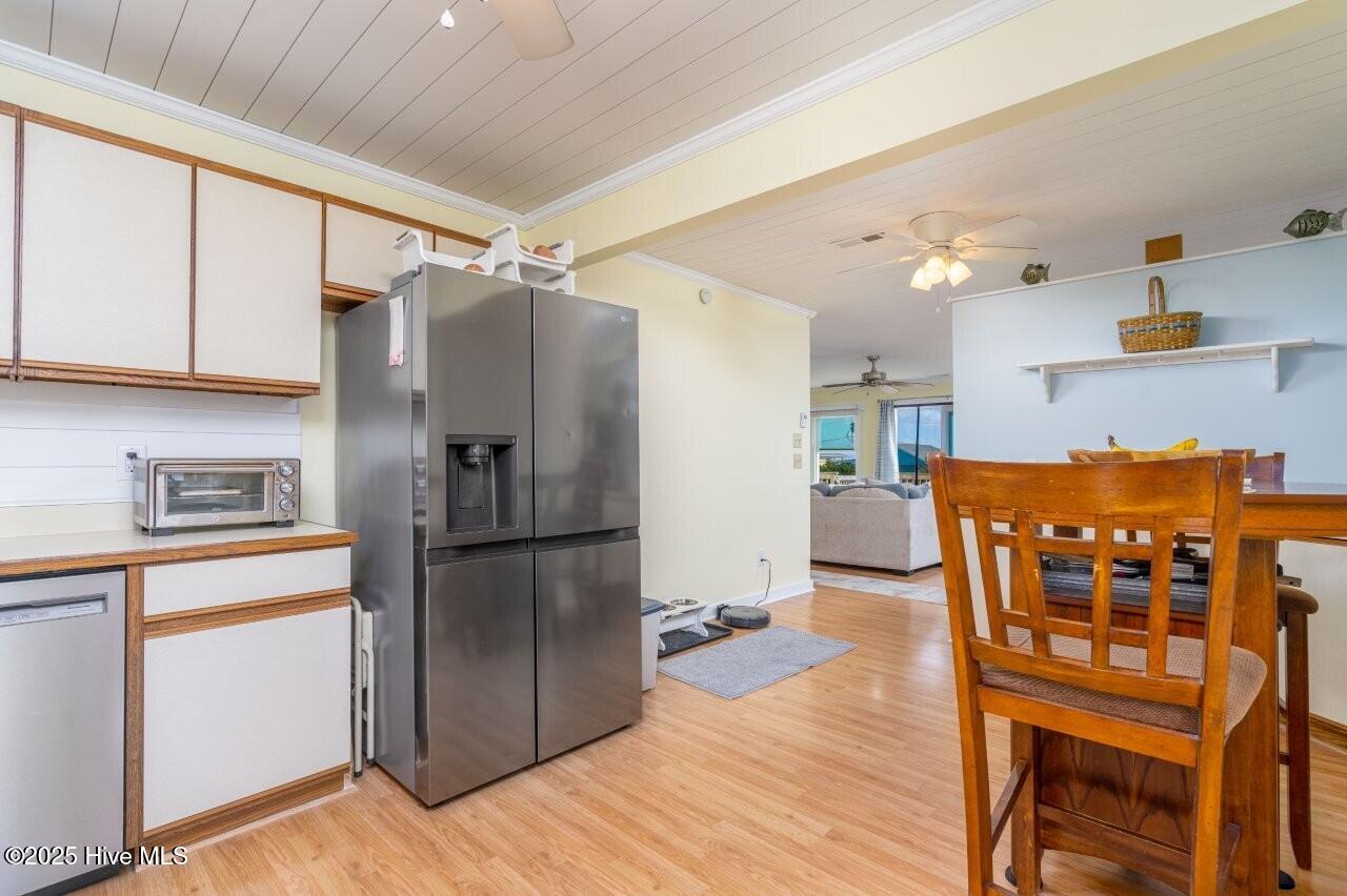 11008 Inlet Drive Emerald Isle, NC 28594 - Photo 5 of 62 11008 inlet dr (3 of 53)