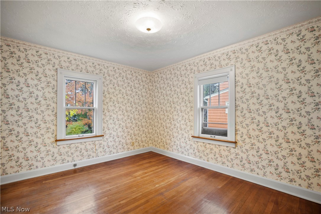 906 Cambridge Road Cleveland Heights, OH 44121 - Photo 14 of 23