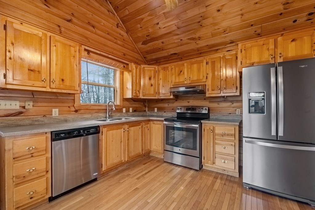 256 Mountain Hideaway Drive Blue Ridge, GA 30513 - Photo 10 of 50 Gallery Image 10